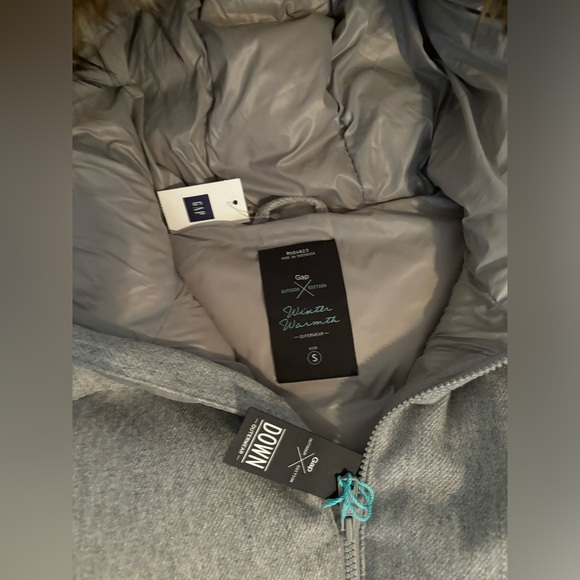 Gap NWT grey Down vest with fur trim. Size Small. So cute! - Picture 2 of 2